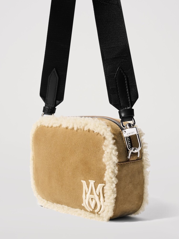 Amiri Shearling Camera Case Påse Beige | 24781-QSFT